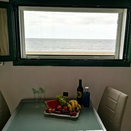 شقة First Line Of The Sea
